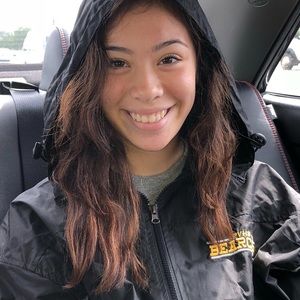 Meet your Posher, Katelyn